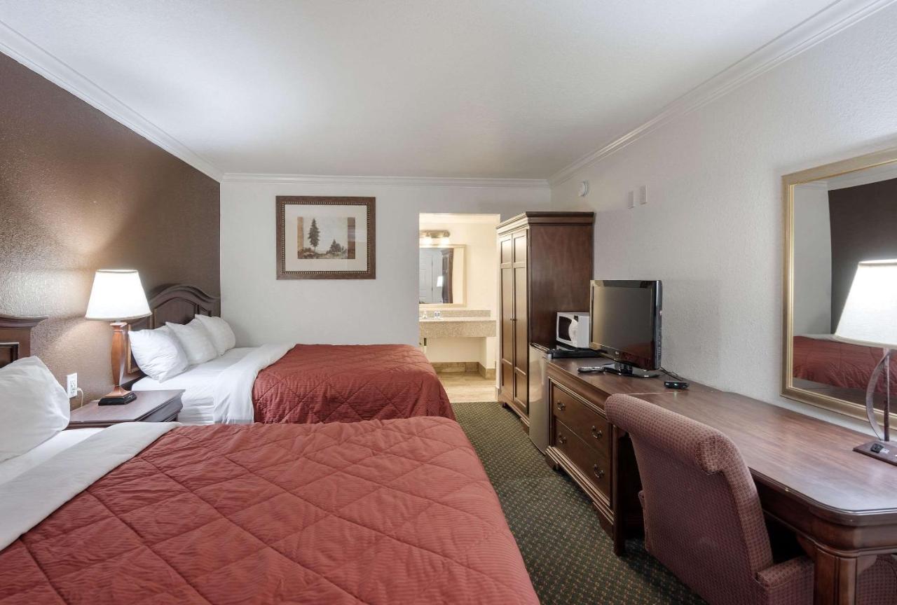 | 1st Interstate Inn