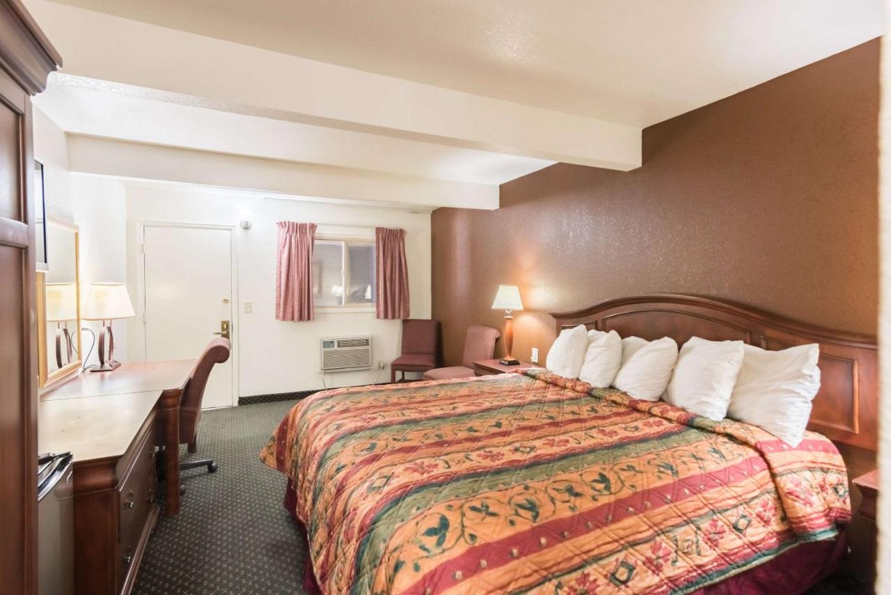 | 1st Interstate Inn Montrose