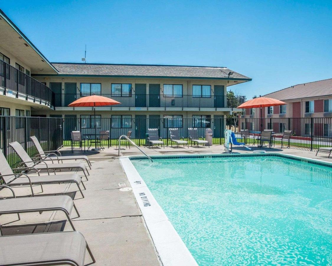 | Rodeway Inn Greeley