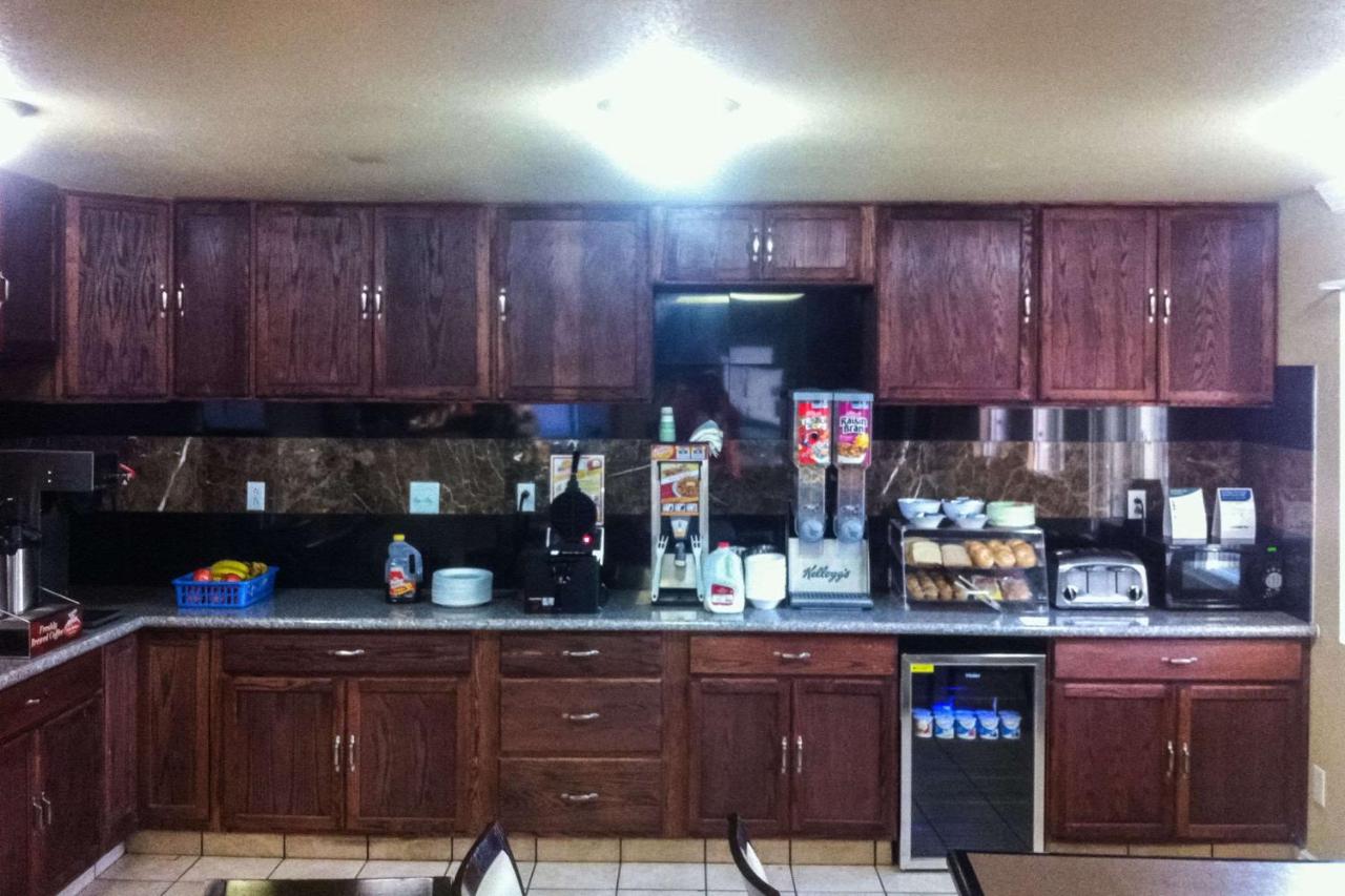 | 1st Interstate Inn