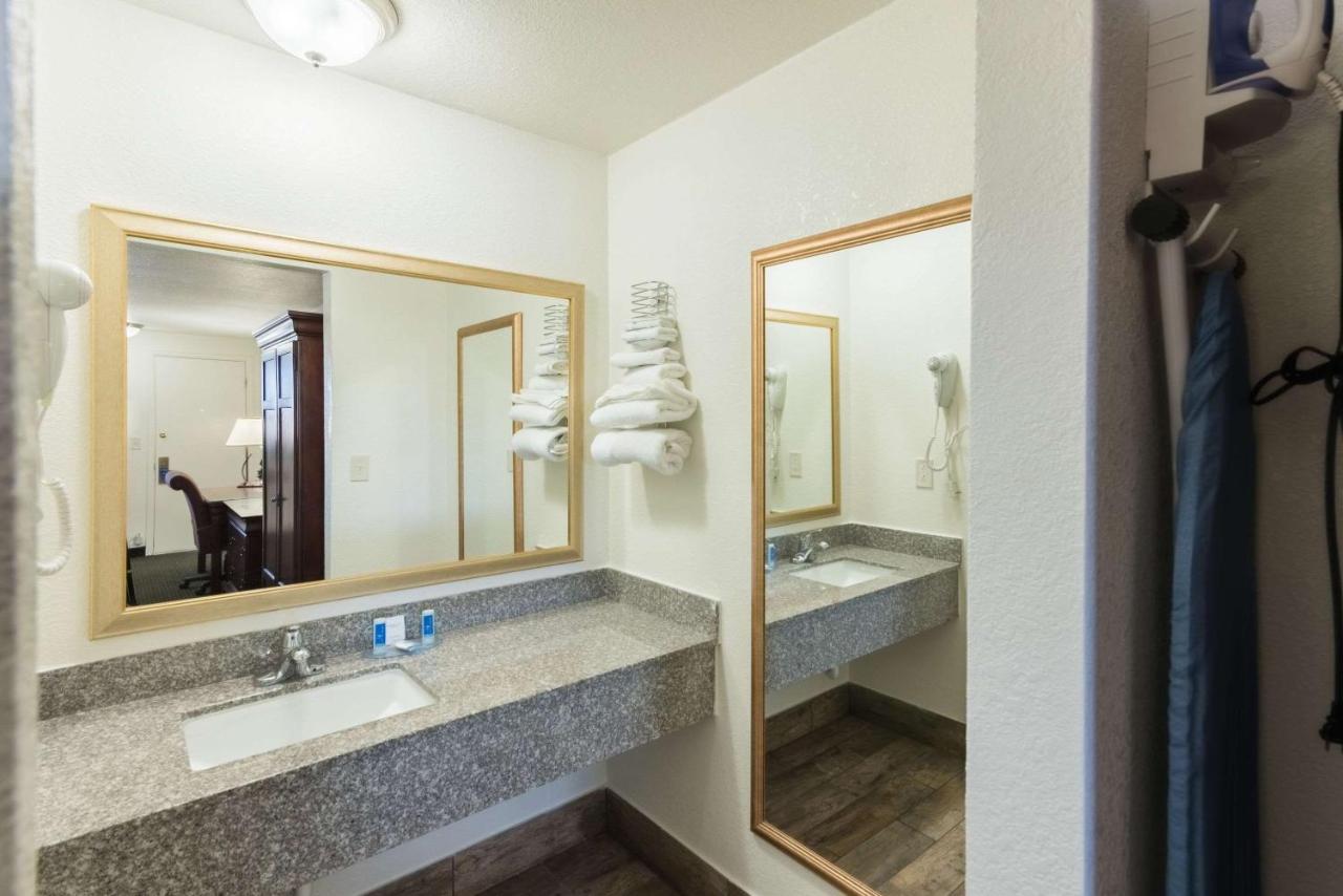 | 1st Interstate Inn Montrose