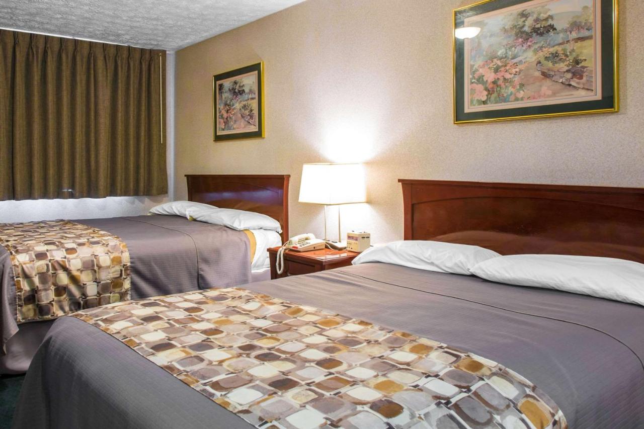 | Rodeway Inn & Suites Branford - Guilford