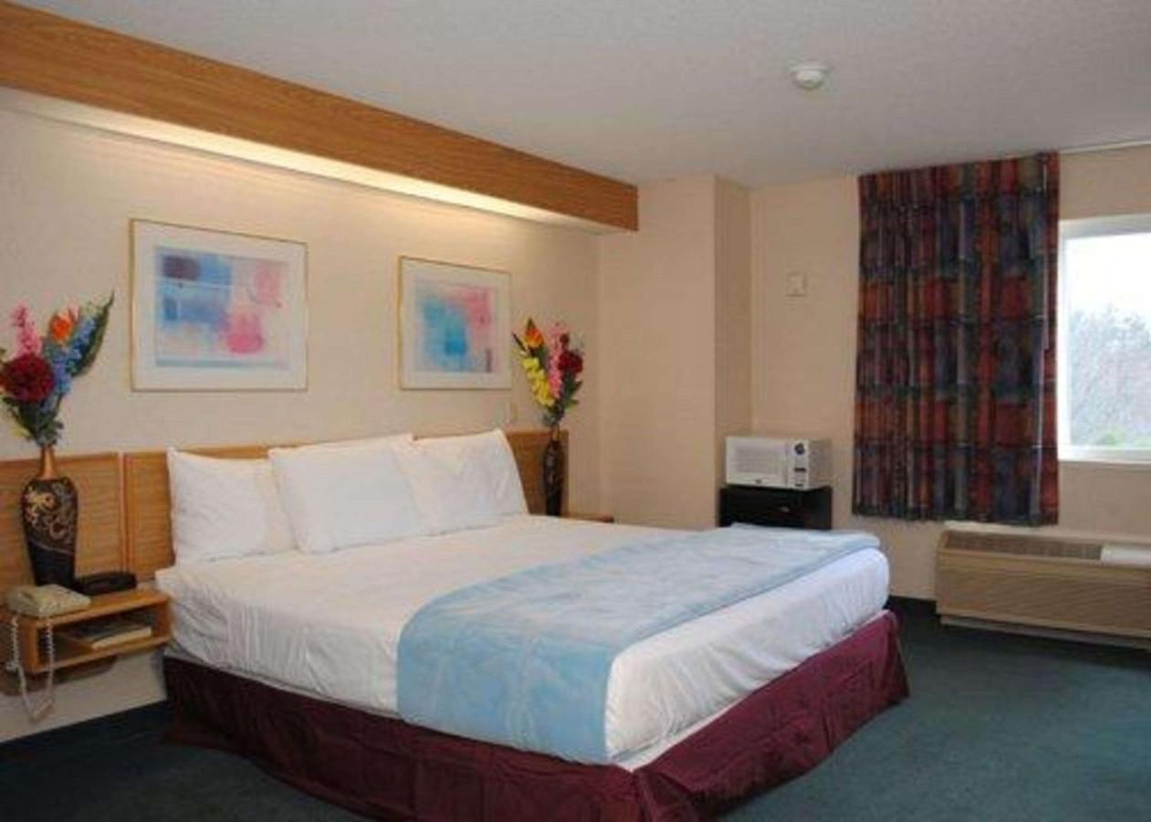 | Rodeway Inn Willington North