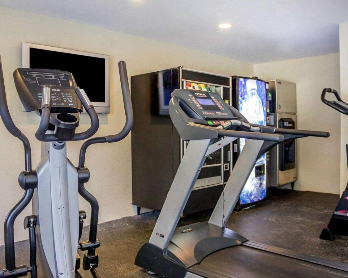 | Quality Inn Waterbury