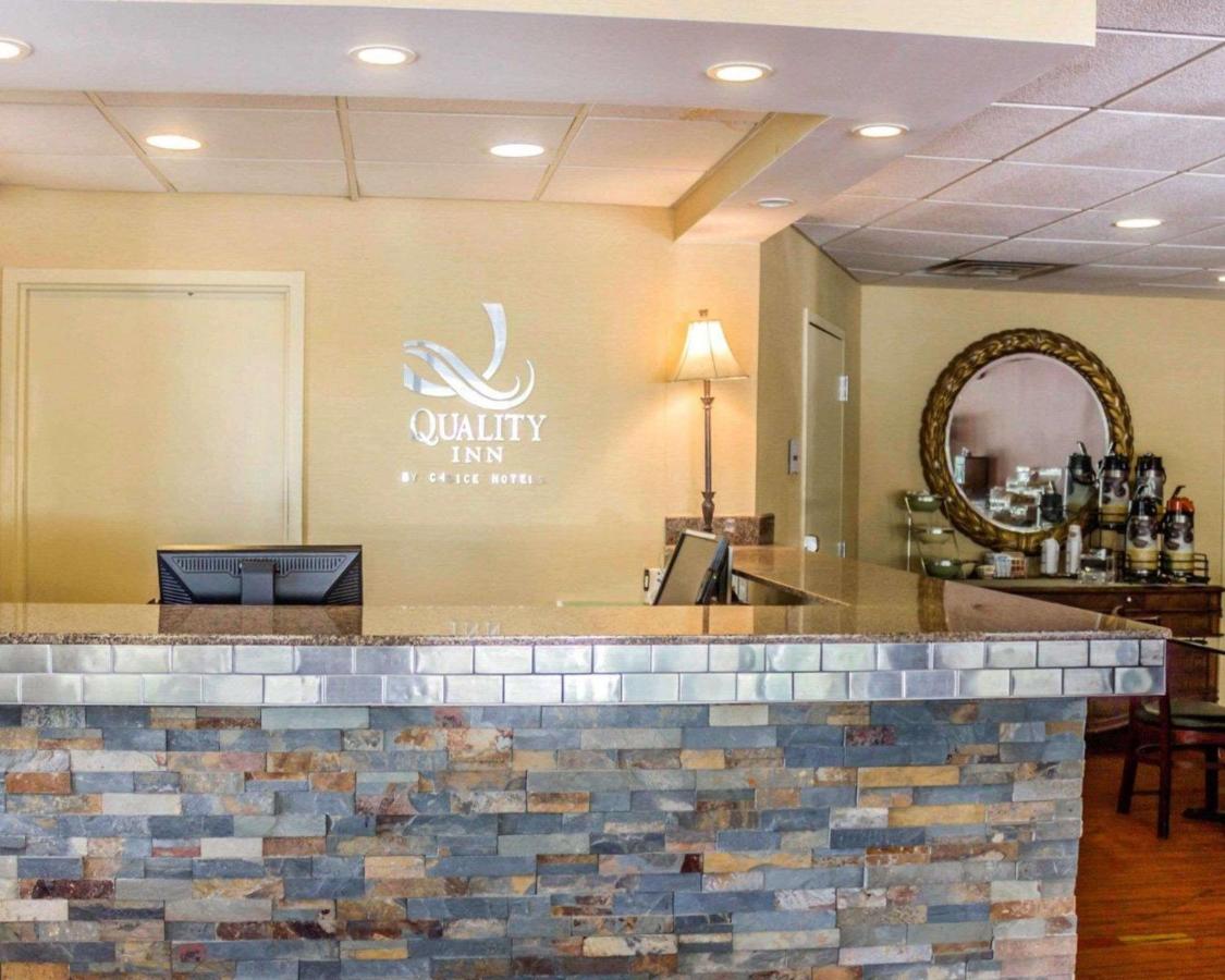 | Quality Inn Waterbury