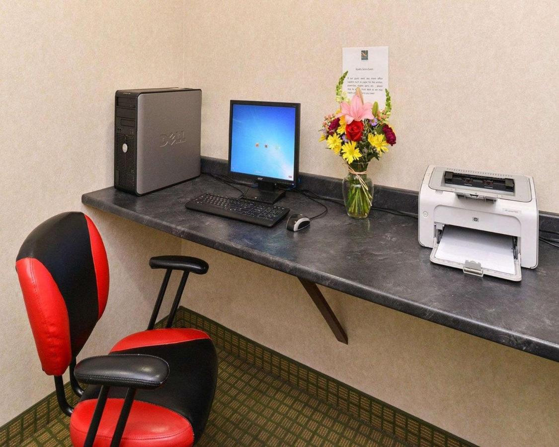 | Quality Suites Stratford