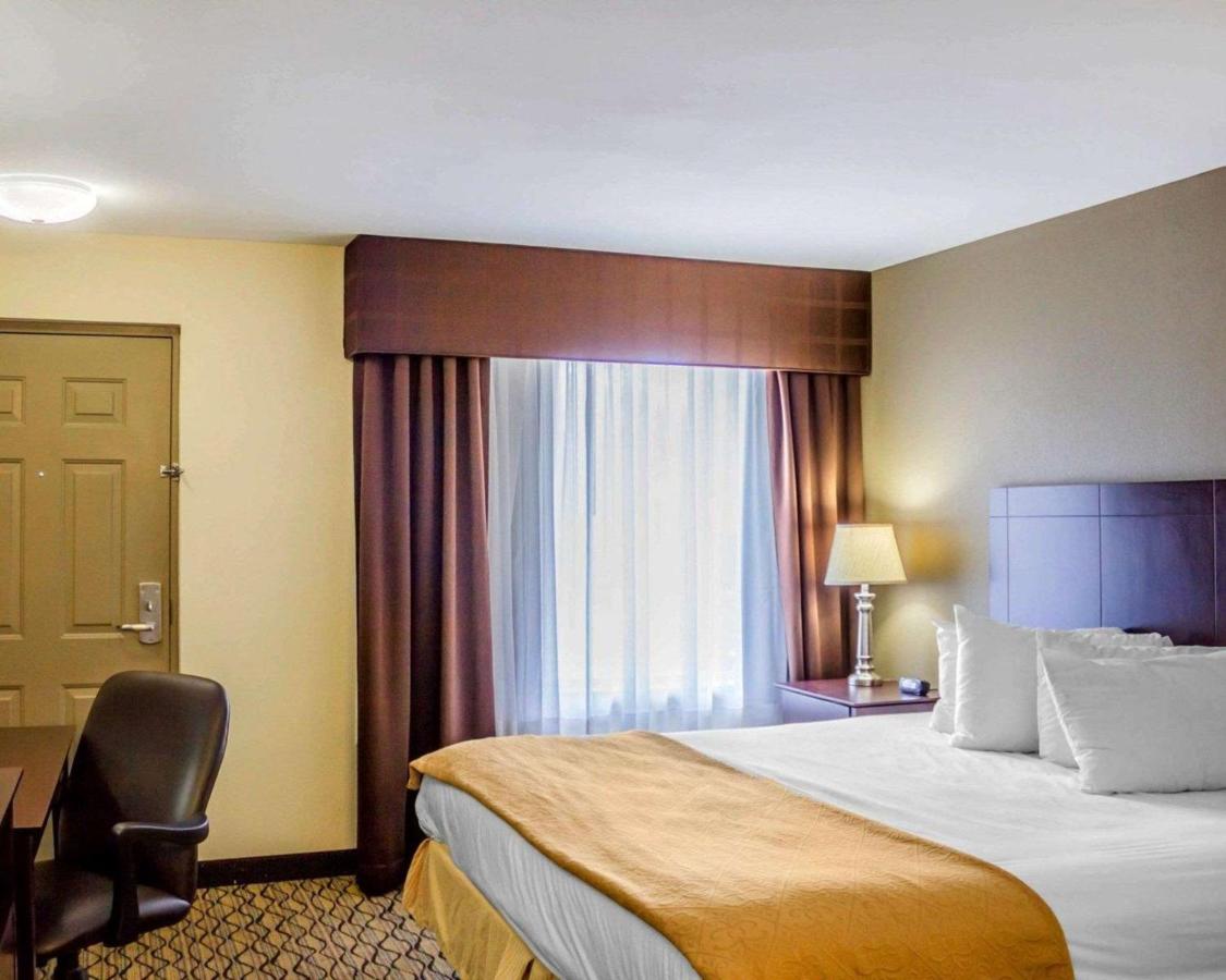 | Quality Inn Waterbury