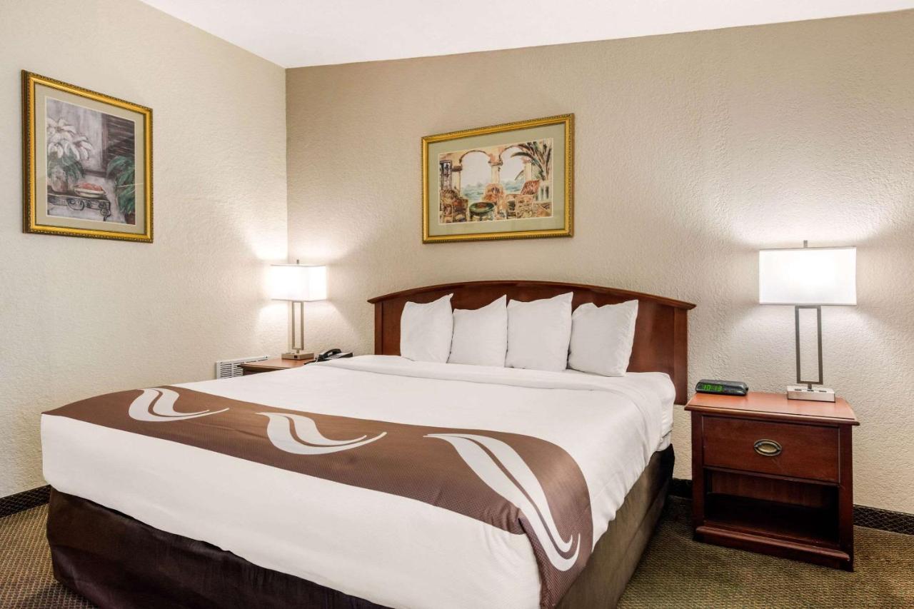 Room #48941014 at Quality Inn & Suites Tarpon Springs South