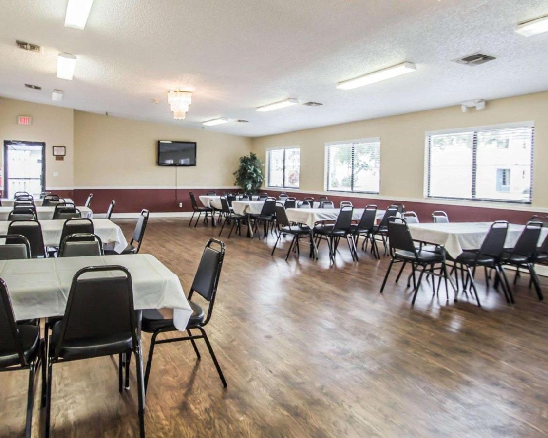 | Main Gate Kissimmee Formally Road Way Inn