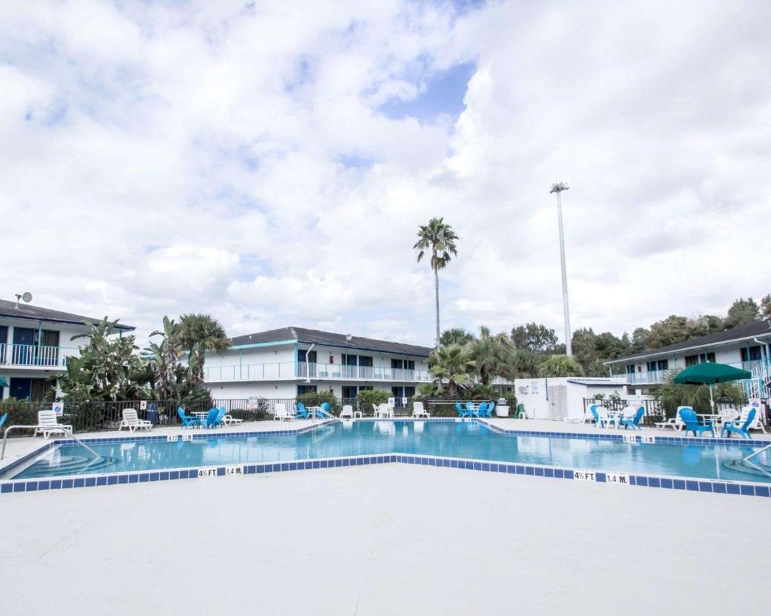 | Main Gate Kissimmee Formally Road Way Inn