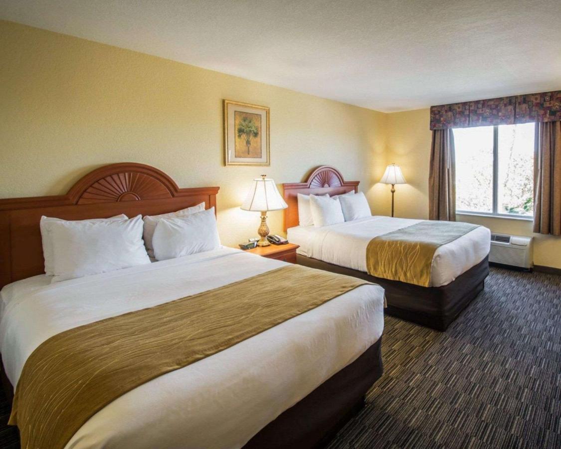 Standard Two Queens - Non-Smoking at Comfort Inn & Suites Jupiter I-95