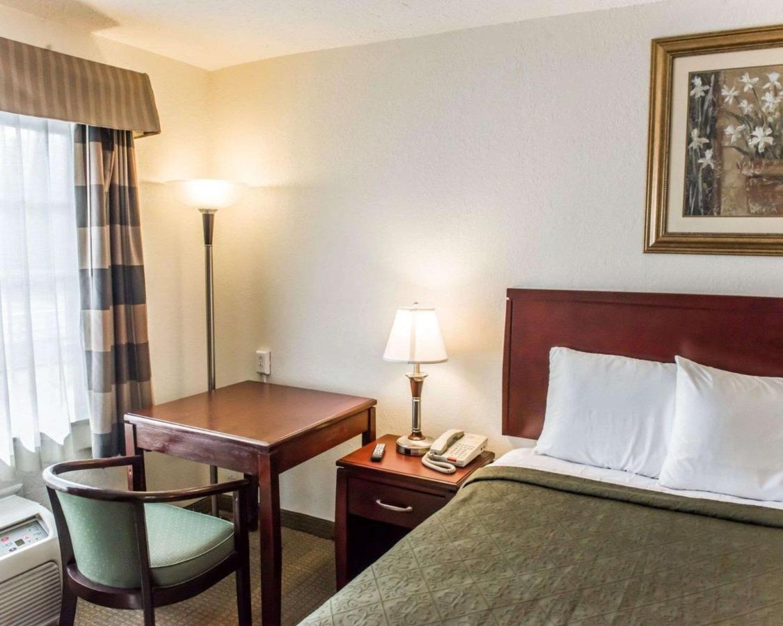 | Econo Lodge Monticello