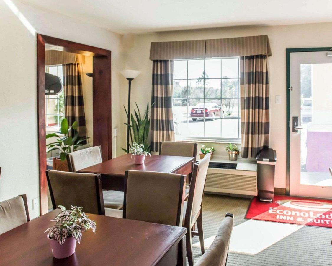 | Econo Lodge Monticello