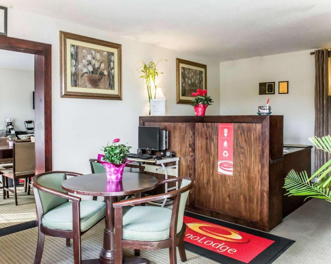 | Econo Lodge Monticello
