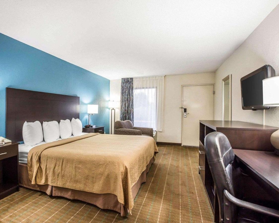 King Room - Non-Smoking at Quality Inn Macon