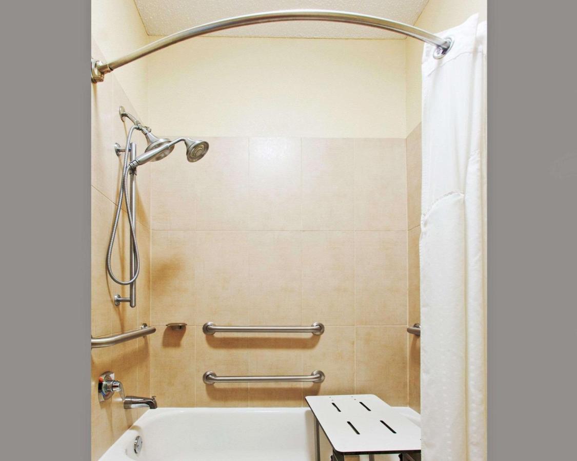 | Comfort Inn Blairsville