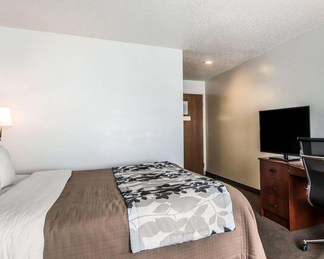 | Sleep Inn & Suites Mount Vernon