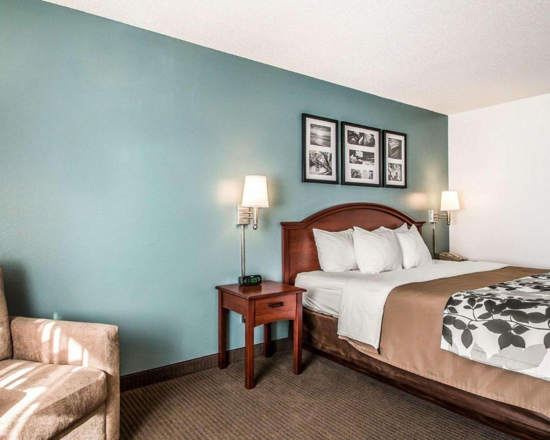 | Sleep Inn & Suites Mount Vernon