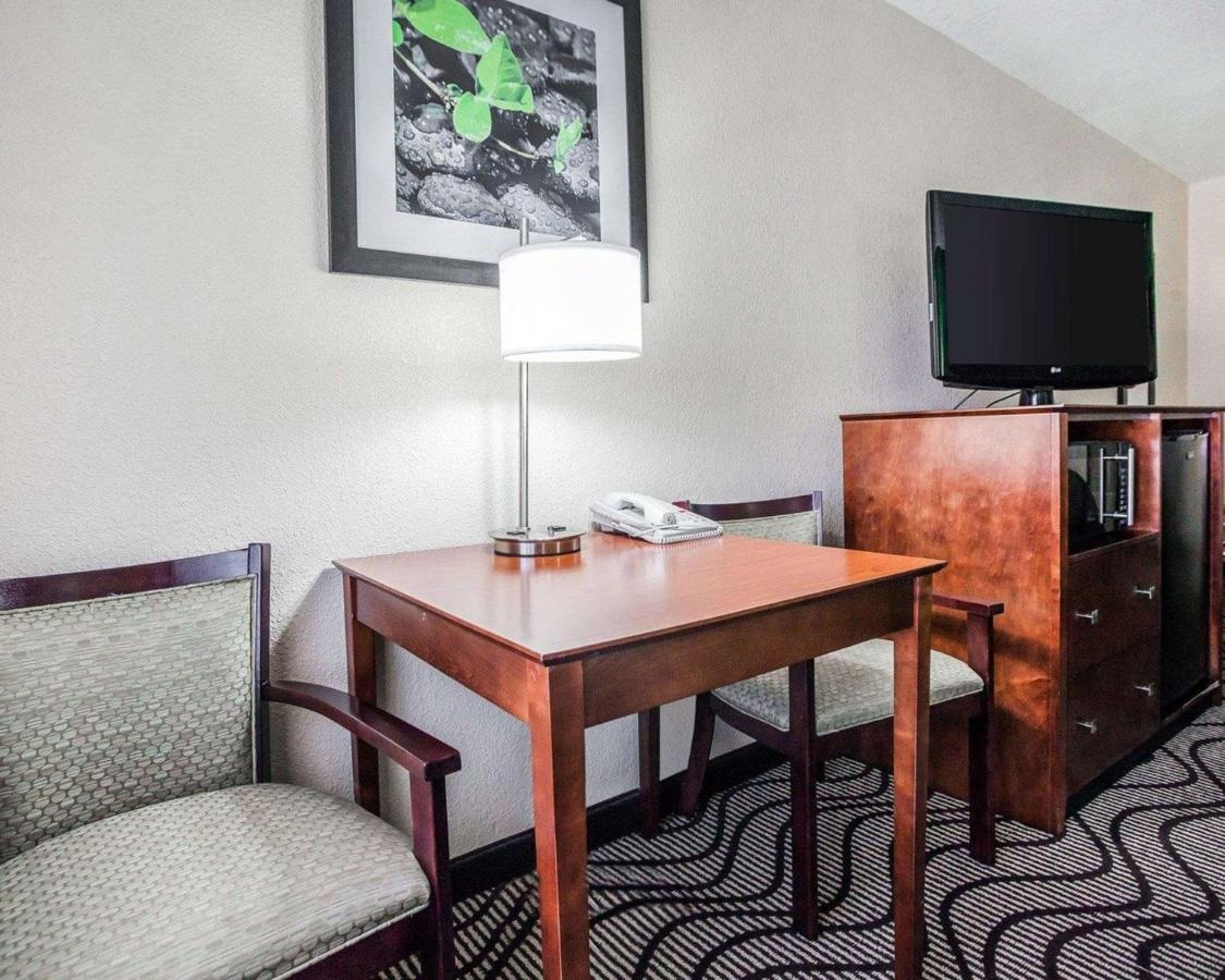 Queen Room with Two Queen Beds - Non-Smoking at Quality Inn & Suites Altoona - Des Moines