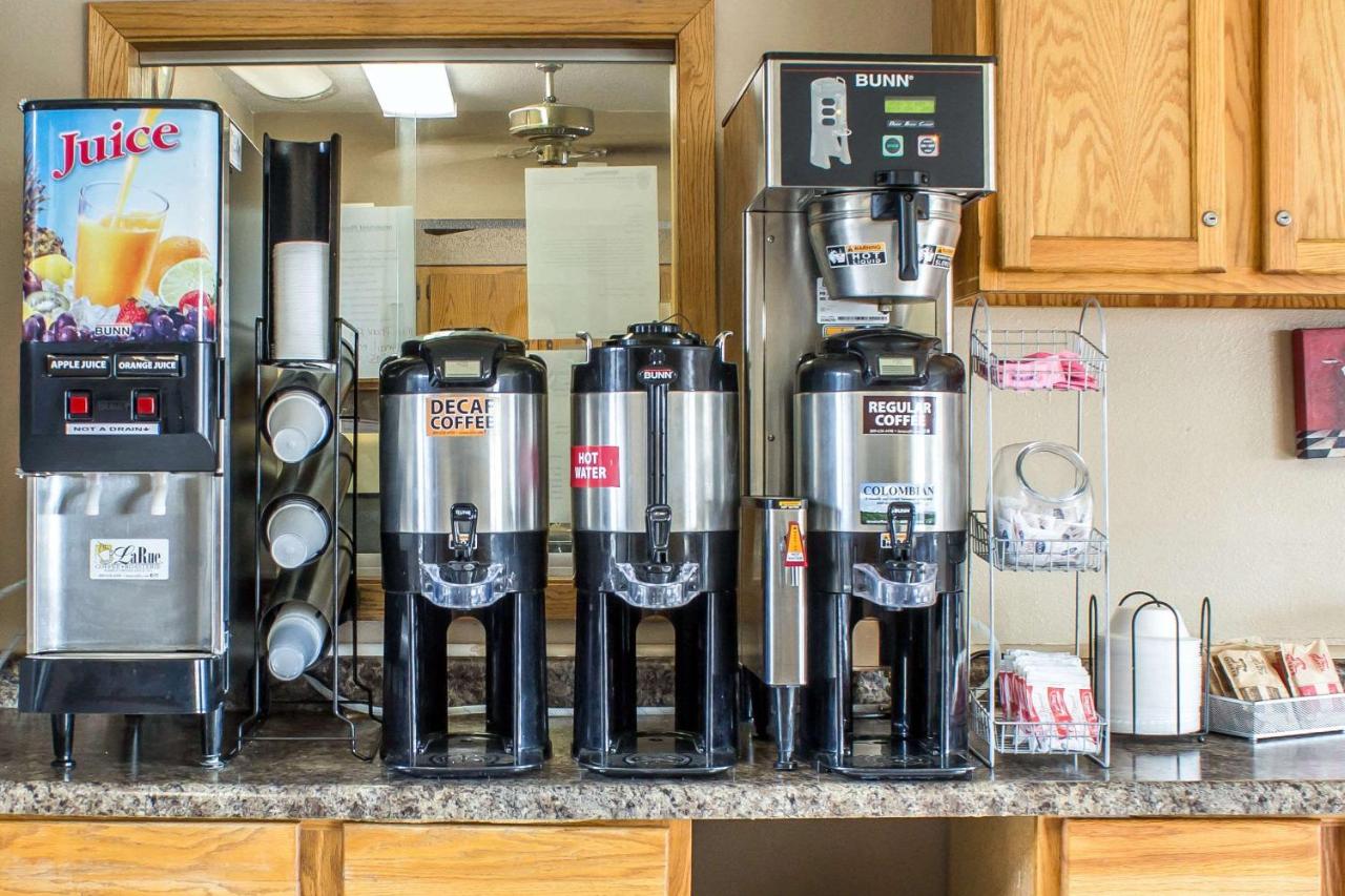 | Le Mars Inn and Suites