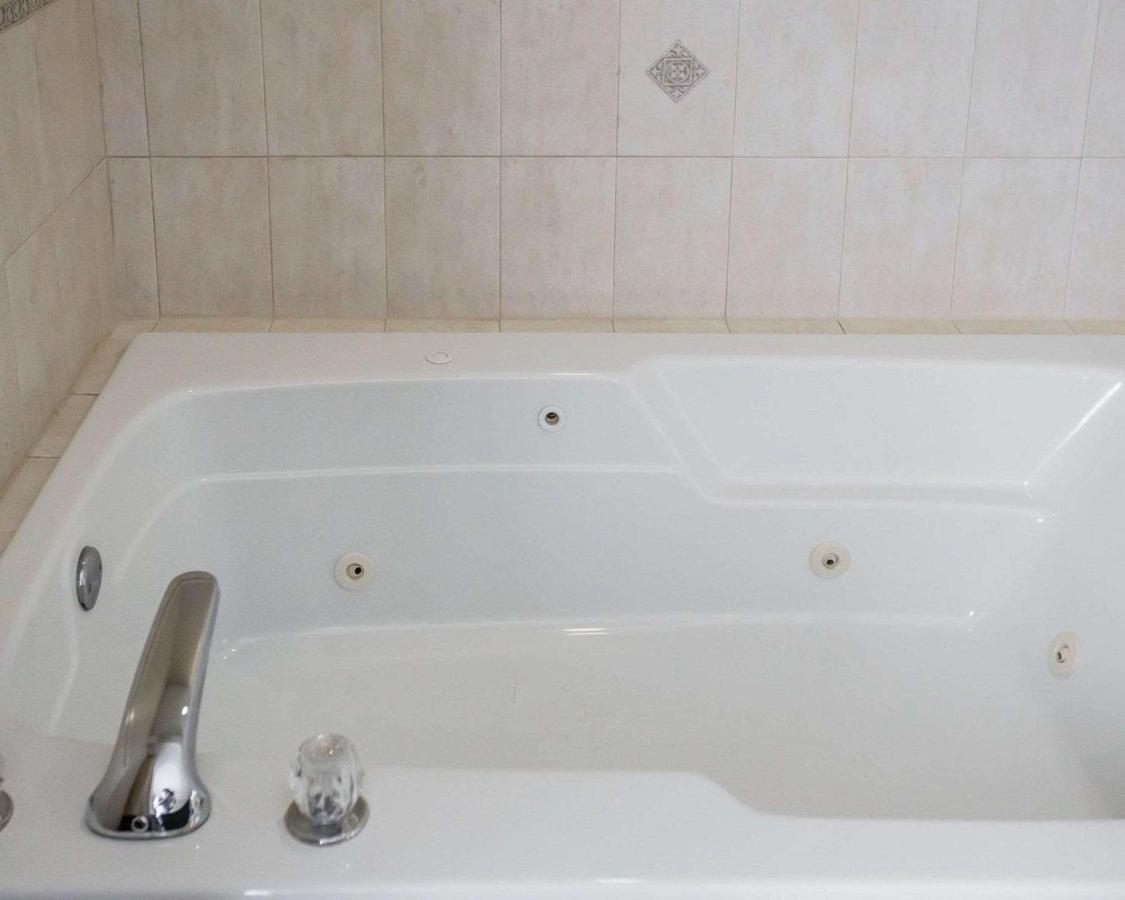 Standard King Room - Non-Smoking at Candlewood Suites Dixon by IHG