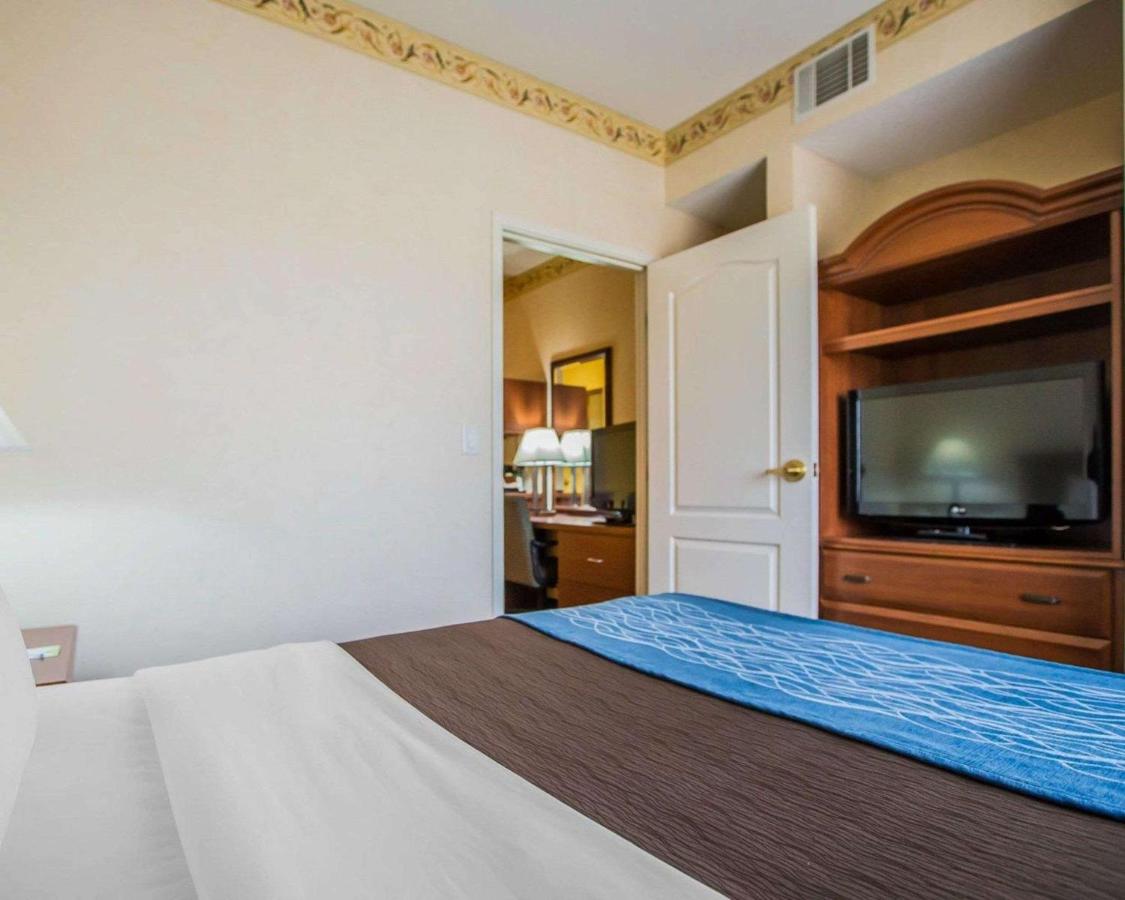 Queen Suite with Sofa Bed - Non-Smoking at Candlewood Suites Dixon by IHG