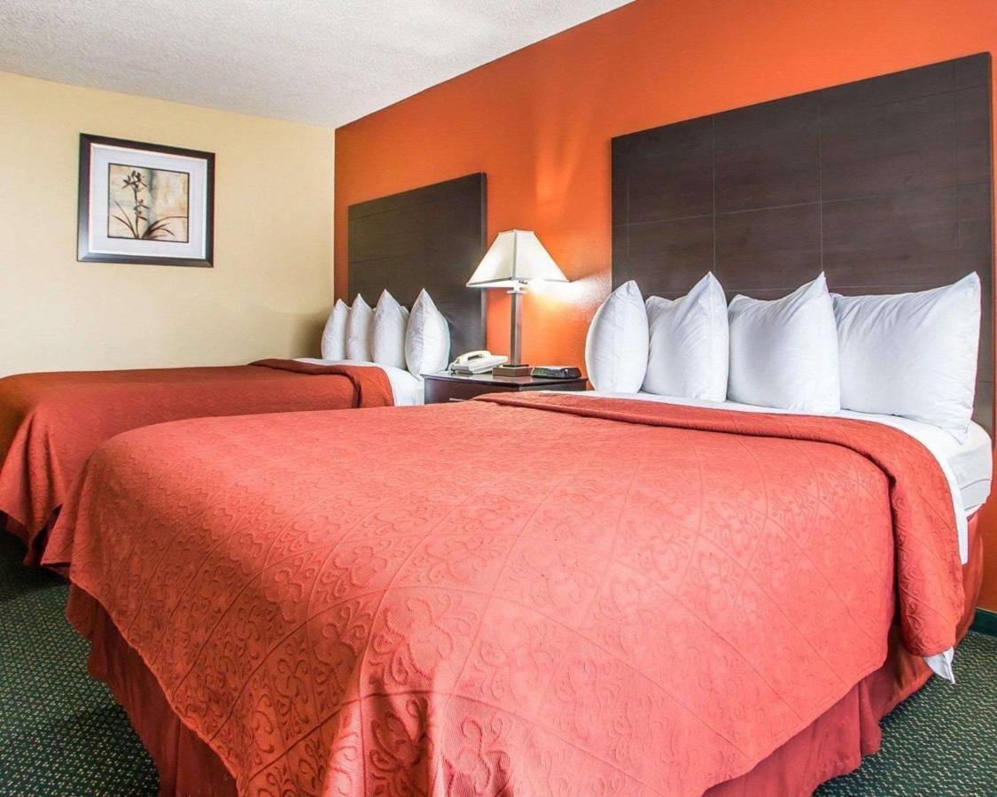 Queen Room with Two Queen Beds - Non-Smoking at Quality Inn Morton at I-74