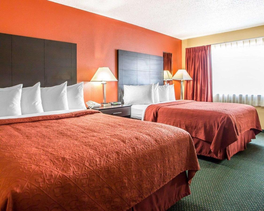 Queen Room with Two Queen Beds - Non-Smoking at Quality Inn Morton at I-74
