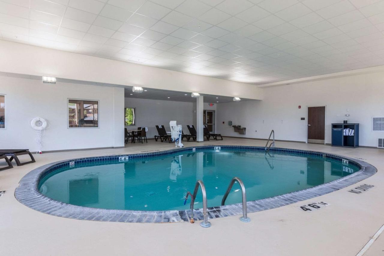  | Comfort Inn Edwardsville - St. Louis
