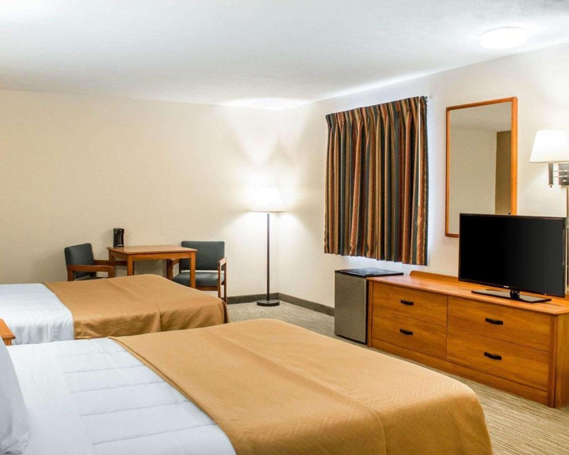 | Econo Lodge Elkhart