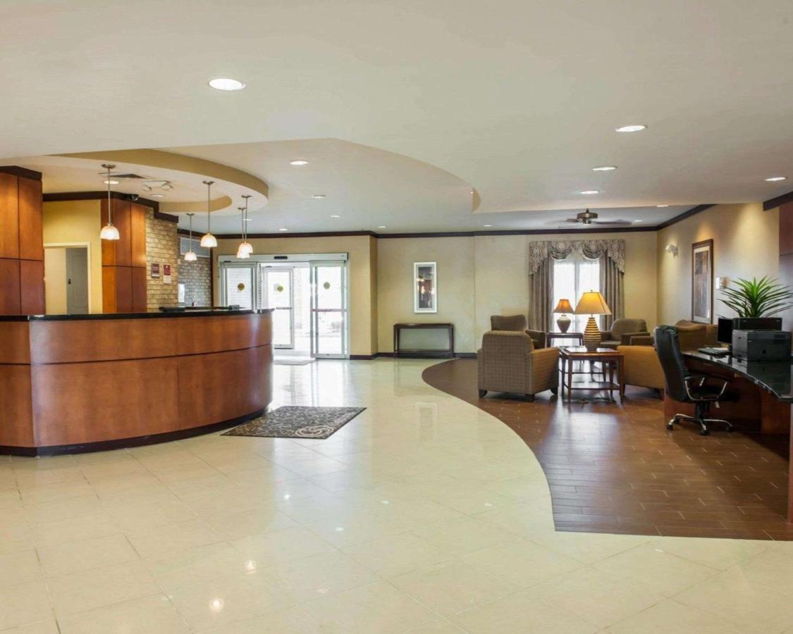 | Comfort Suites Southport