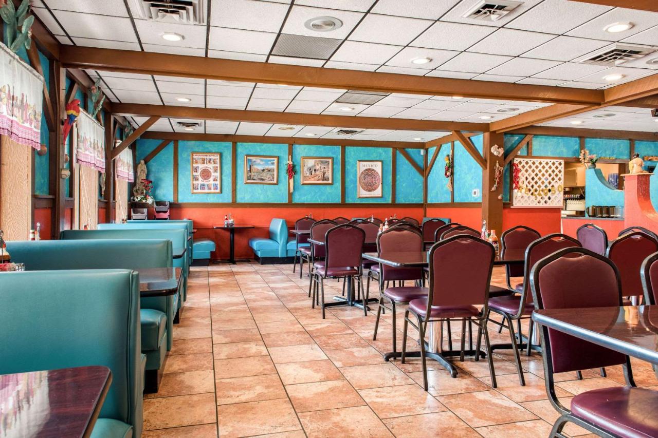 | Quality Inn Huntingburg
