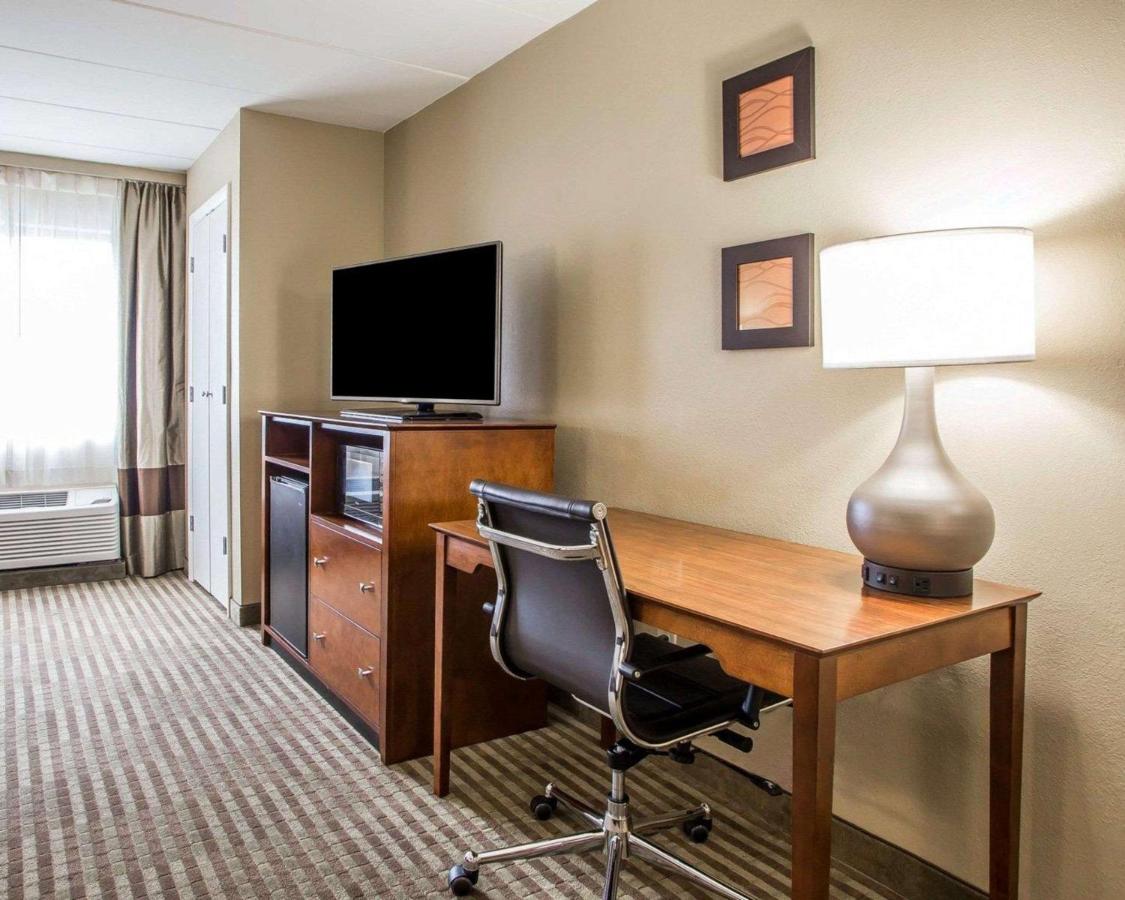 Queen Room with Two Queen Beds - Non-Smoking at Comfort Inn Hammond I-94