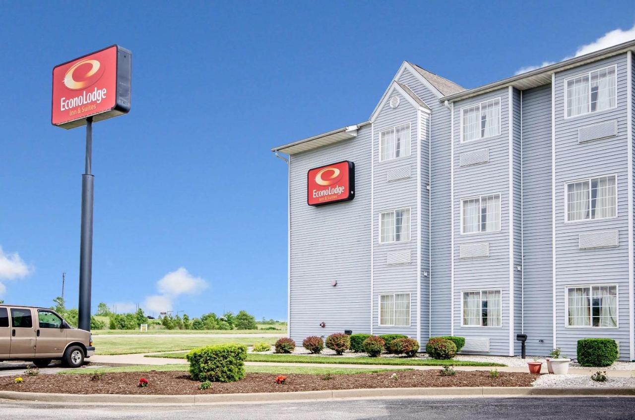 | Econo Lodge Inn & Suites Evansville