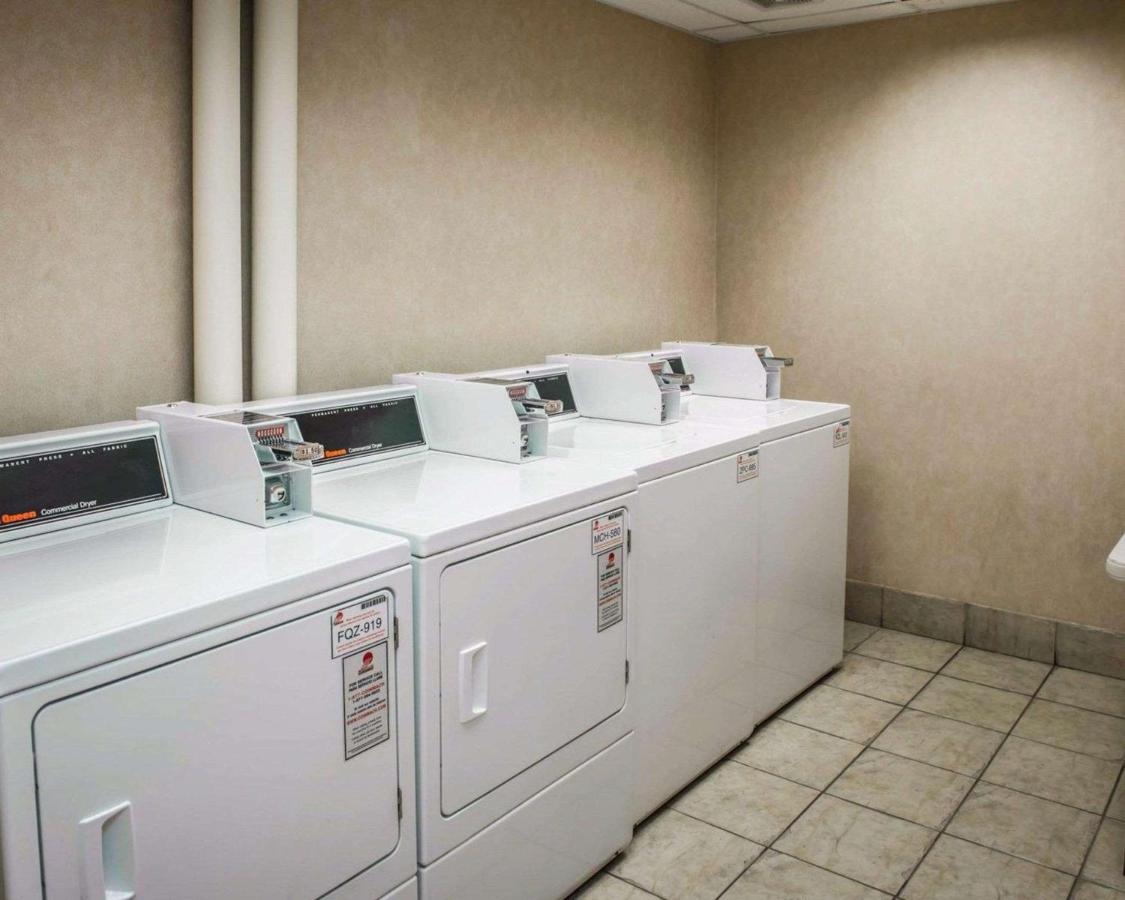 | Quality Inn Indianapolis