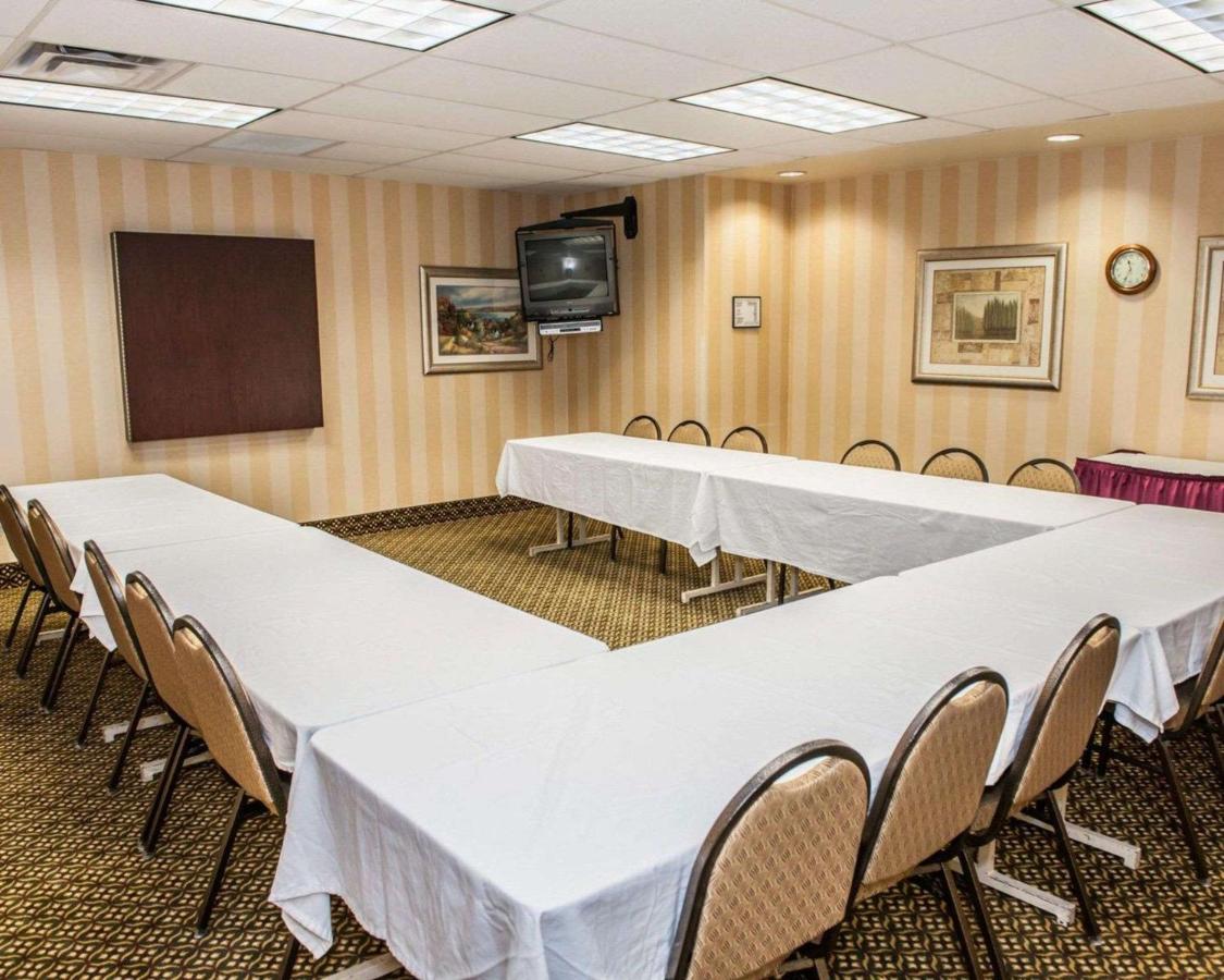 | Quality Inn Indianapolis