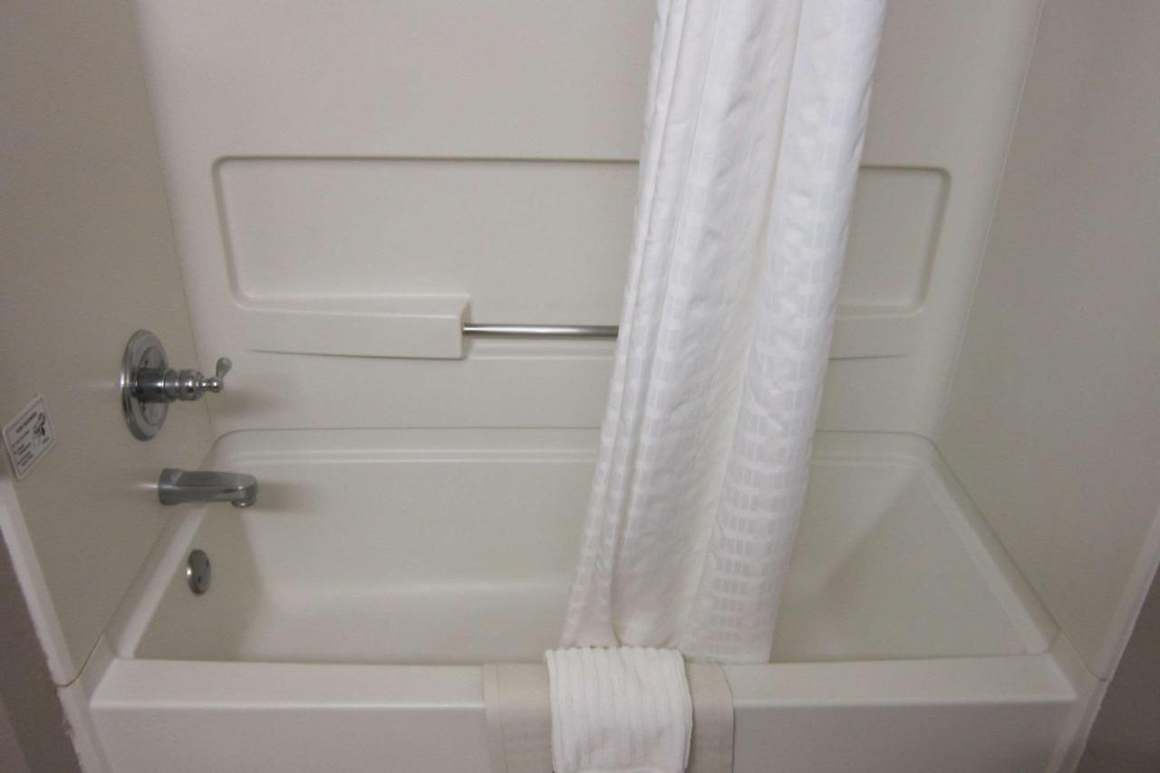 Queen Room with Two Queen Beds at Quality Inn Nashville - Bloomington