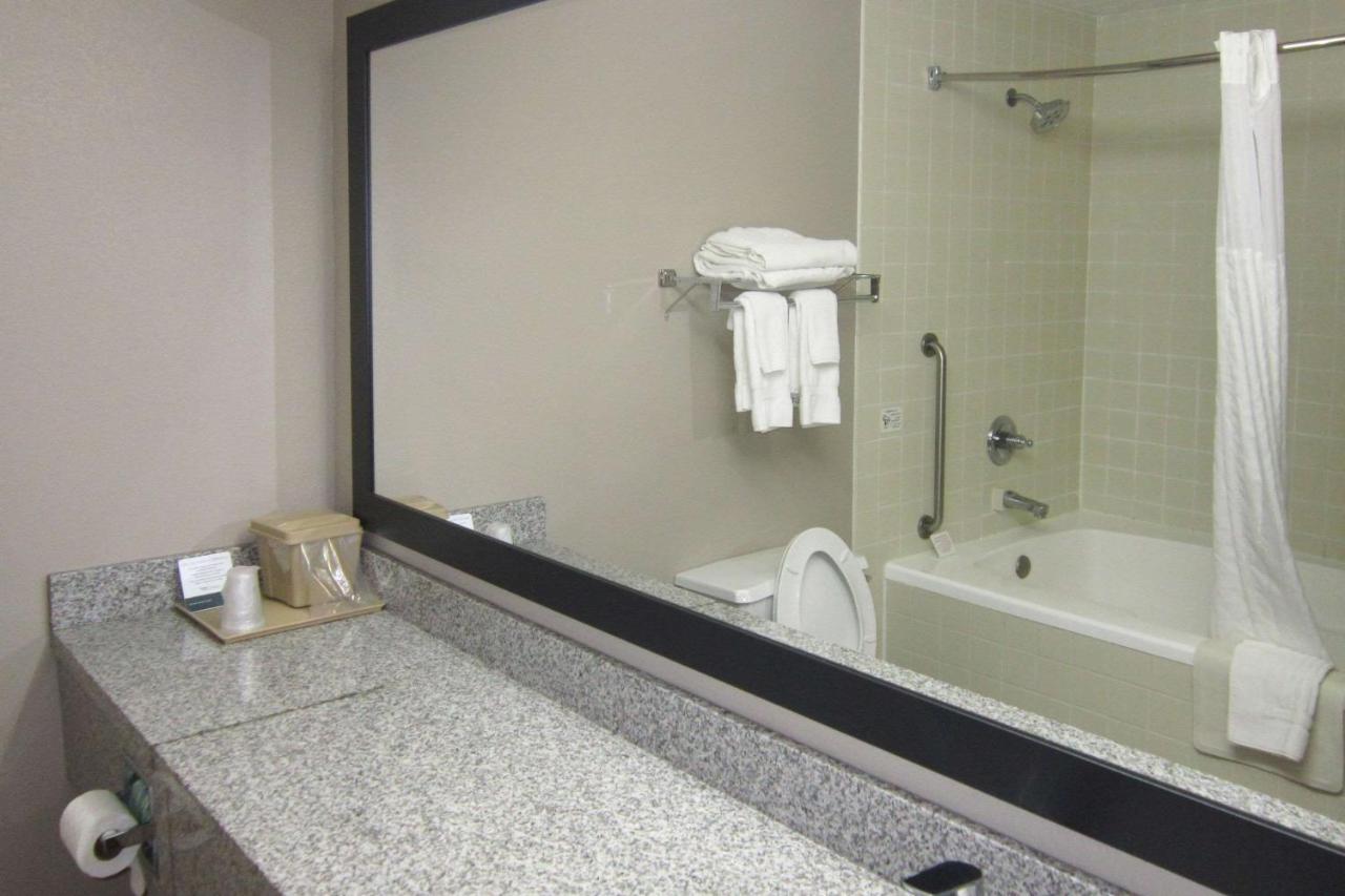 Queen Room with Two Queen Beds at Quality Inn Nashville - Bloomington