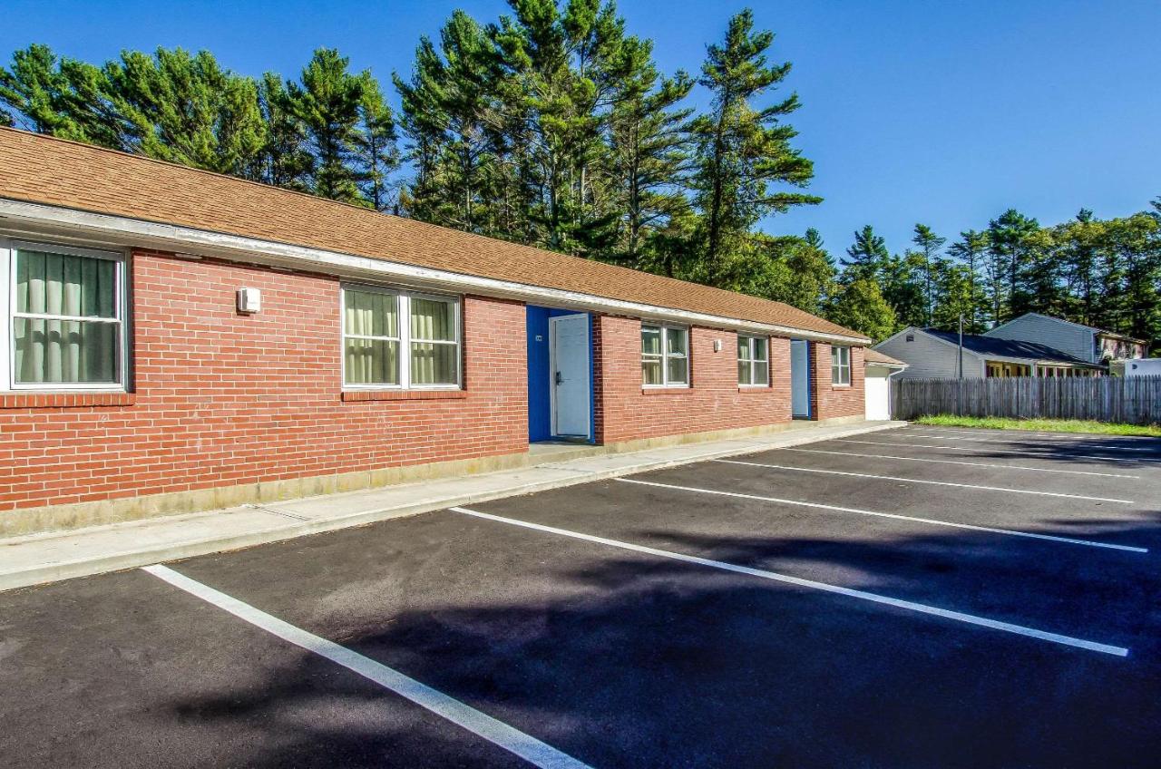 | Rodeway Inn Middleboro-Plymouth