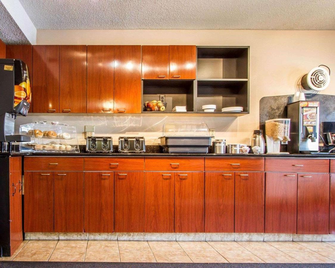 | Econo Lodge Freeport - Brunswick Area