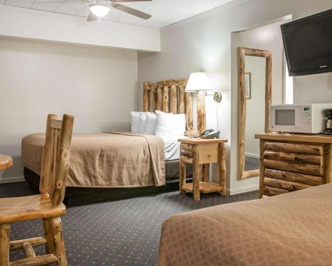  | Quality Inn and Suites Mackinaw City