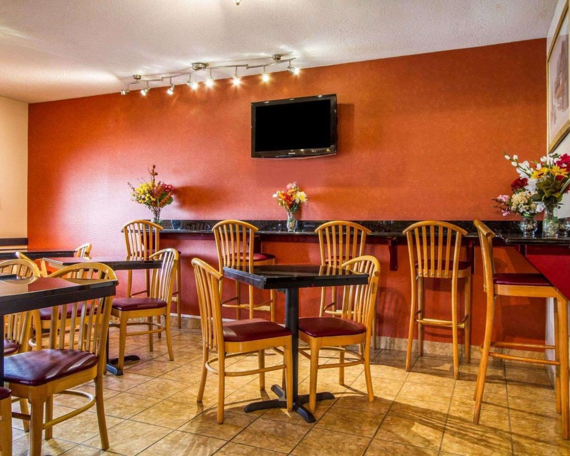 | Econo Lodge Freeport - Brunswick Area