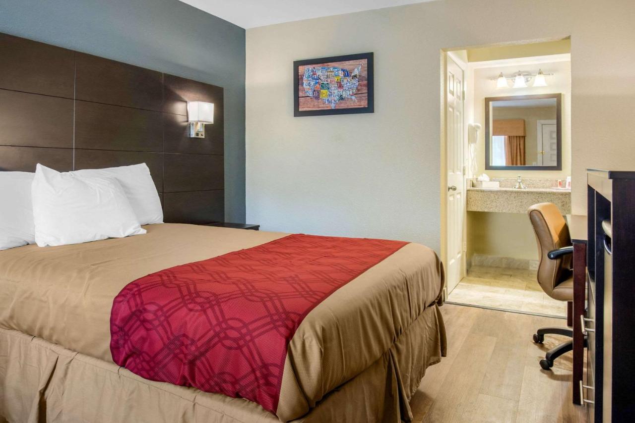 | Econo Lodge Freeport - Brunswick Area
