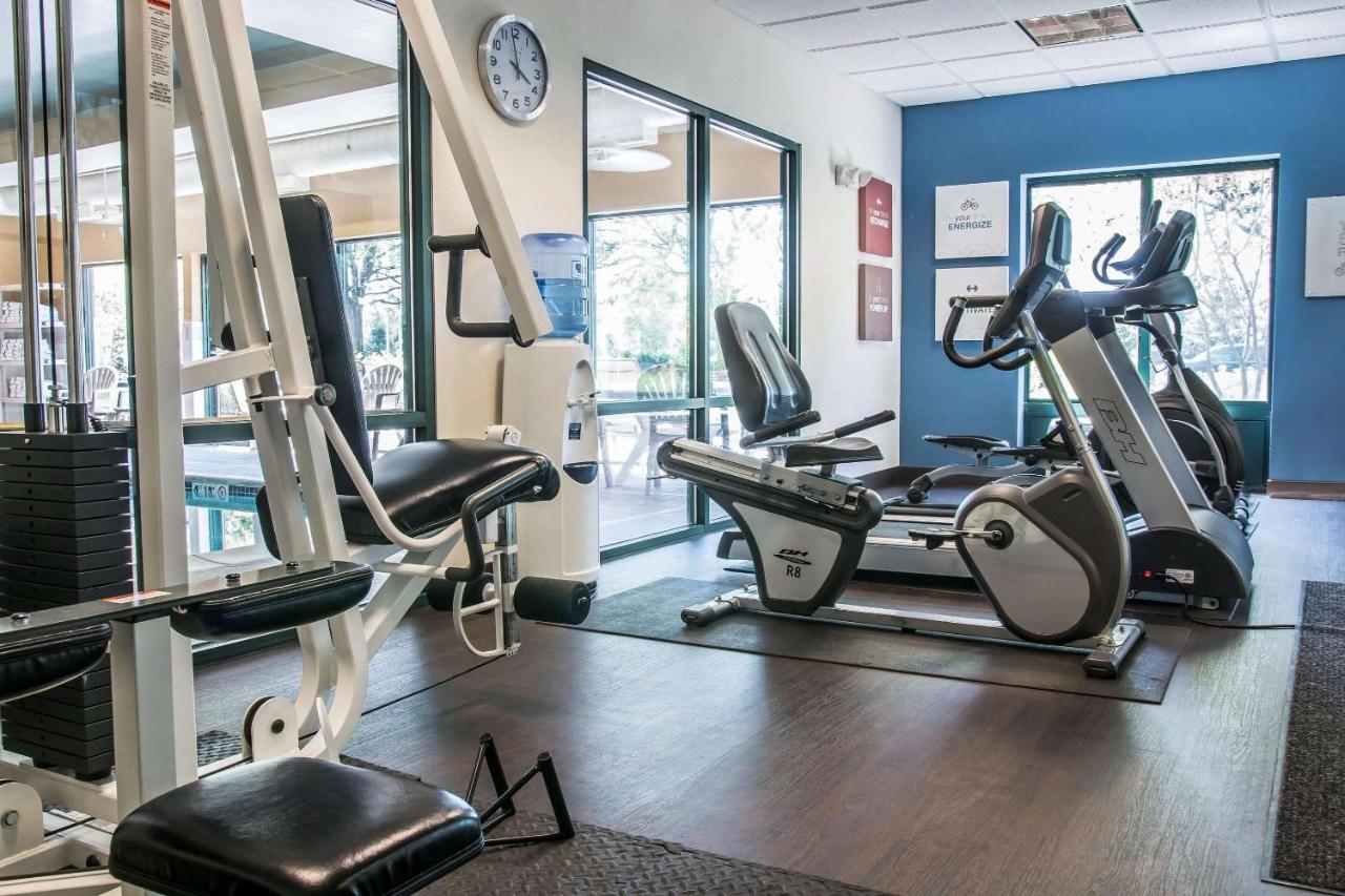 | Comfort Suites Canton