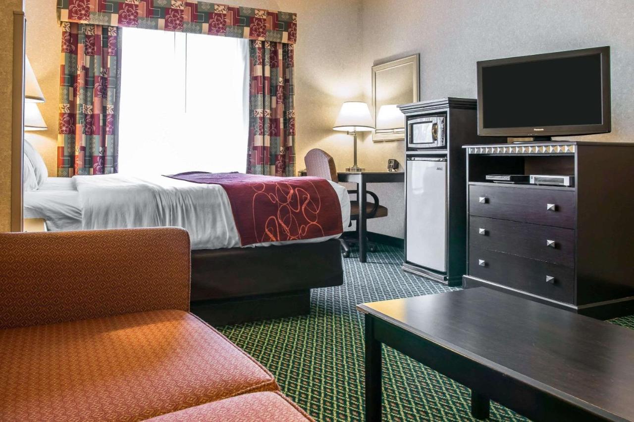  | Comfort Suites Canton