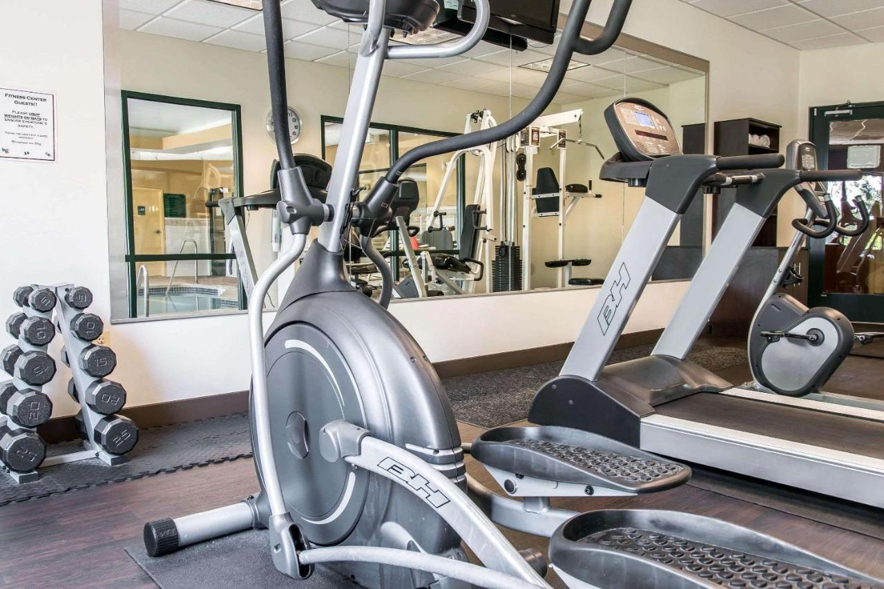  | Comfort Suites Canton