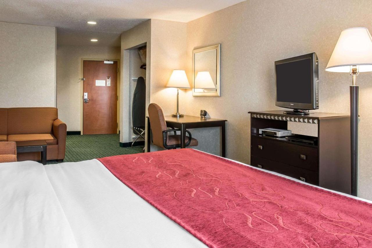  | Comfort Suites Canton