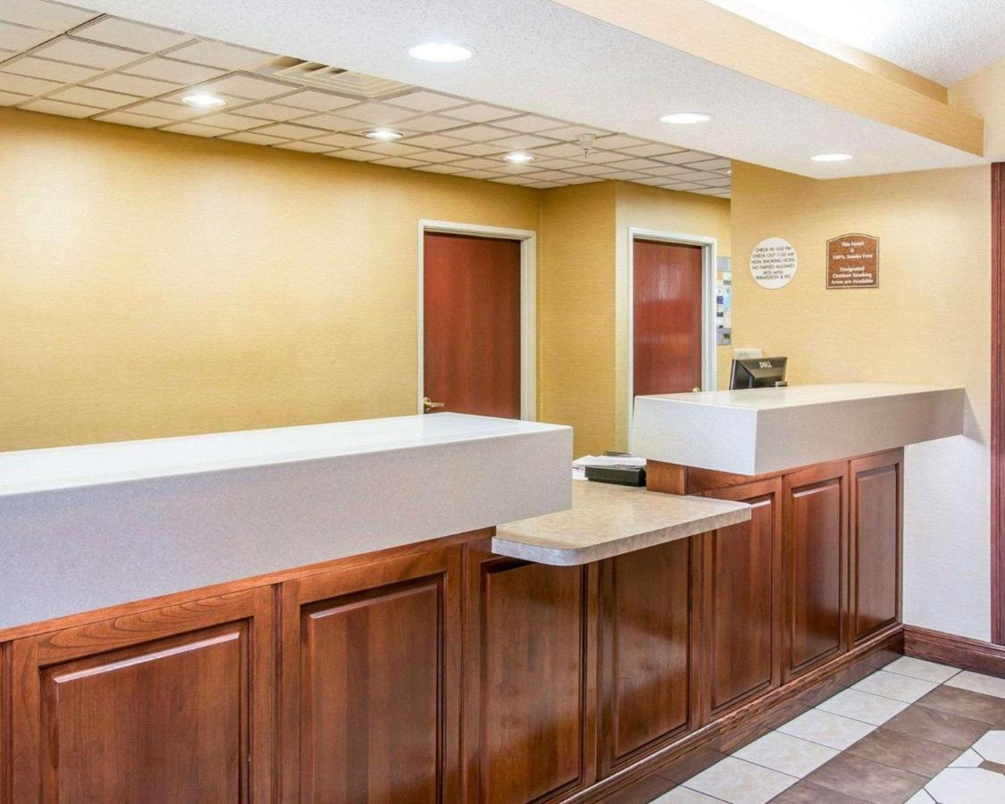 | Quality Inn & Suites Niles