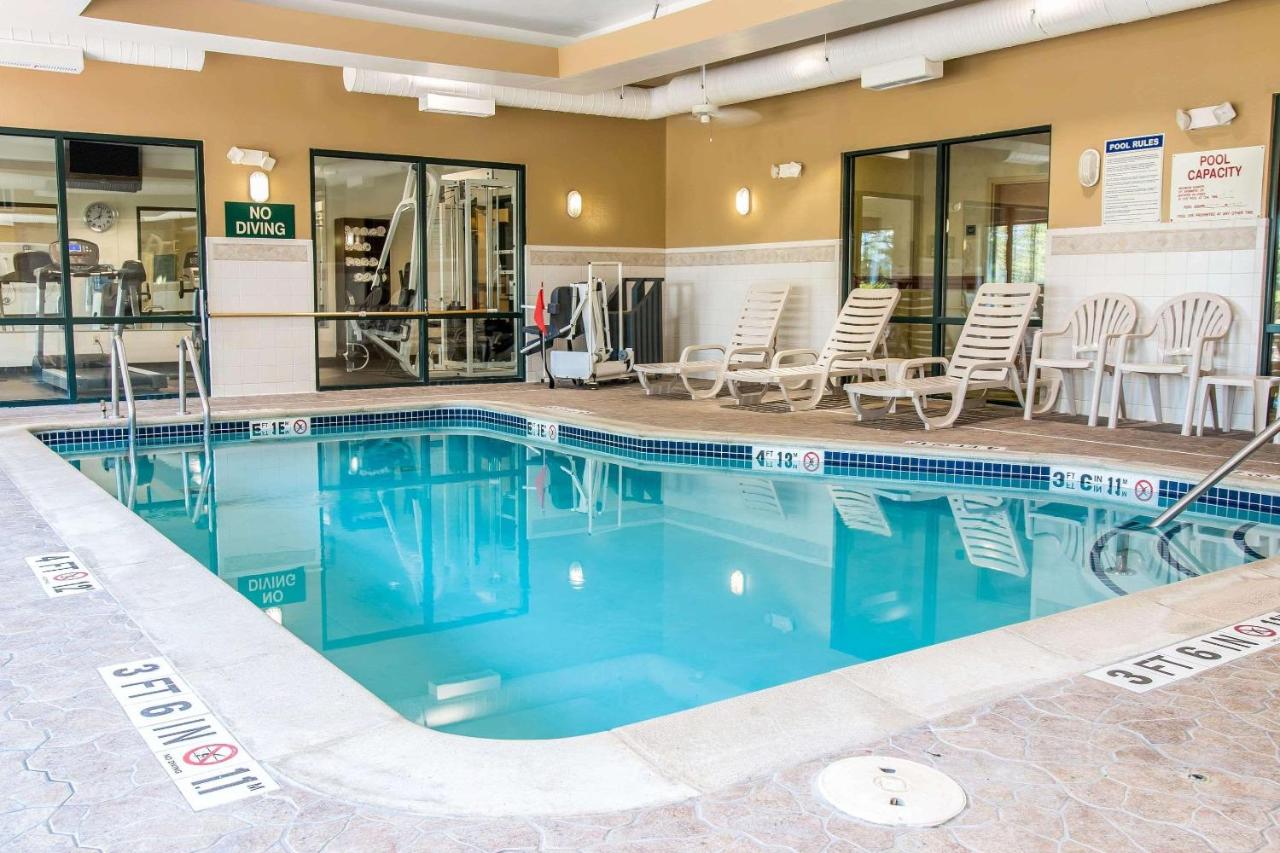  | Comfort Suites Canton