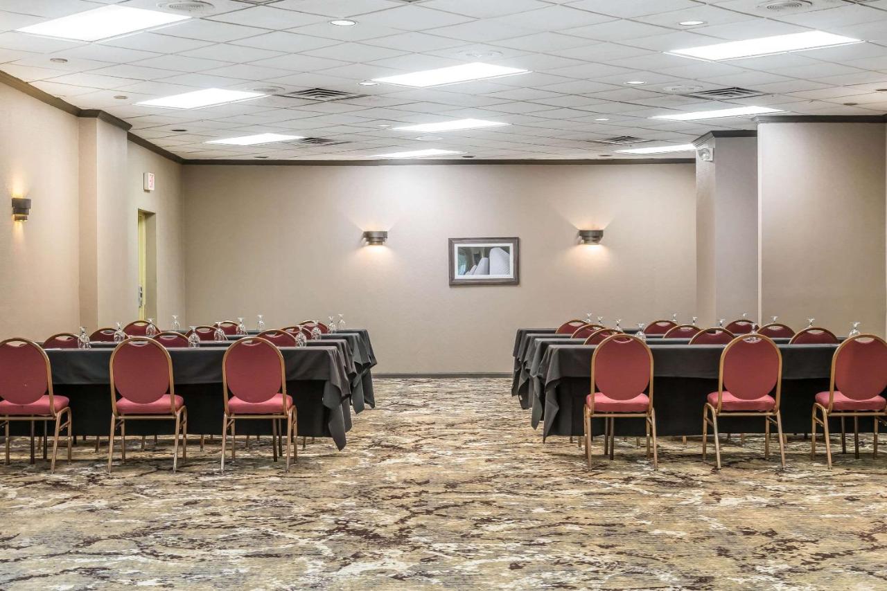  | enVision Hotel Saint Paul South
